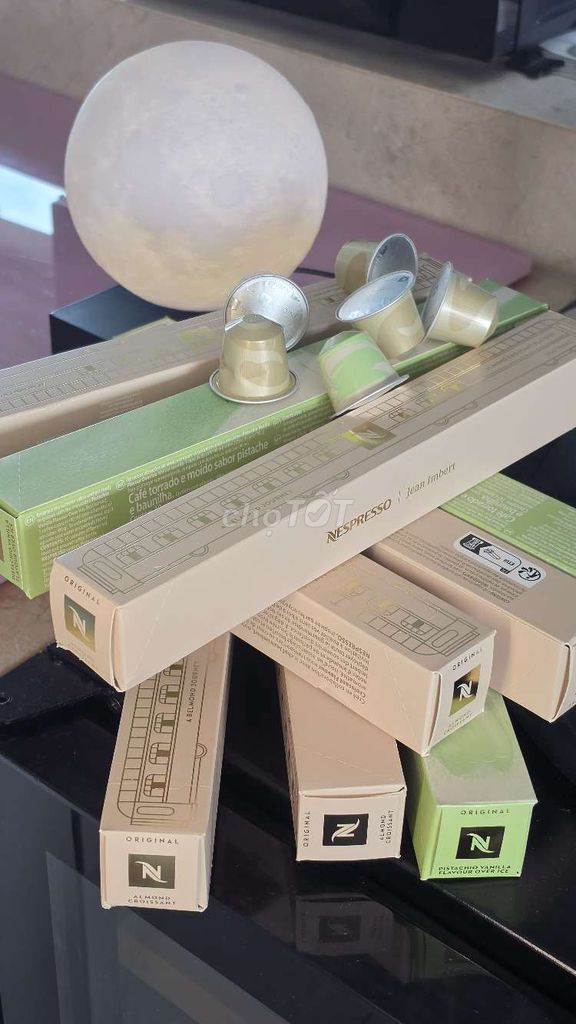 Nespresso Pistachio / Almond Croissant10 viên. Mua bán Đồ ăn, thực phẩm và các loại khác tại Quận 1 Tp Hồ Chí Minh được đăng bởi Nino hình 1