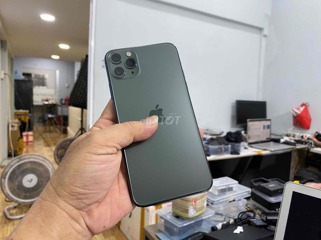 iPhone 11 Pro Max 64GB 98%. Mua bán Điện thoại tại Quận 8 Tp Hồ Chí Minh được đăng bởi Hiển hình 1