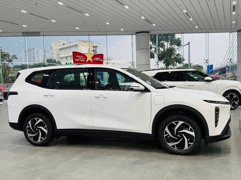 VinFast Limo Green màu Trắng. Mua bán Ô tô tại Quận Liên Chiểu Đà Nẵng được đăng bởi Vinfast Đà Nẵng hình 5