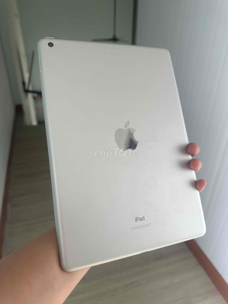 Apple iPad Gen 9 64GB Bạc. Mua bán Máy tính bảng tại Thành phố Buôn Ma Thuột Đắk Lắk được đăng bởi Hoàng Thuỳ hình 1