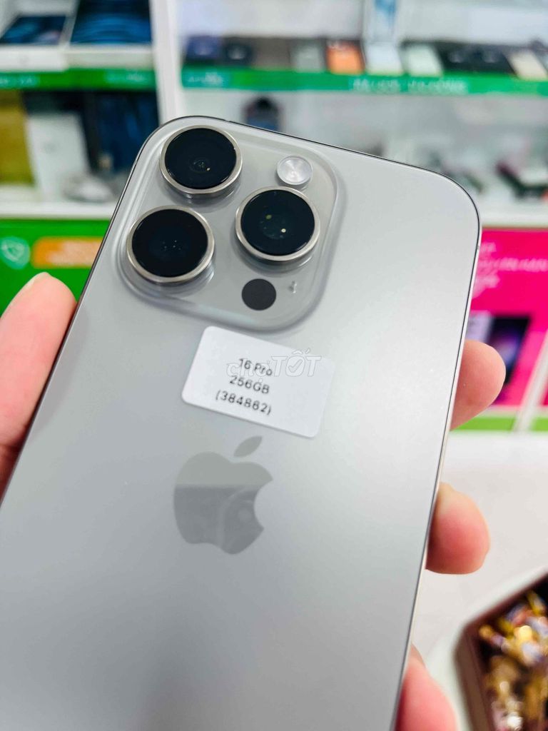 Apple iPhone 16 Pro 256GB Xám titan. Mua bán Điện thoại tại Quận Ngô Quyền Hải Phòng được đăng bởi lê thanh thuỷ hình 1