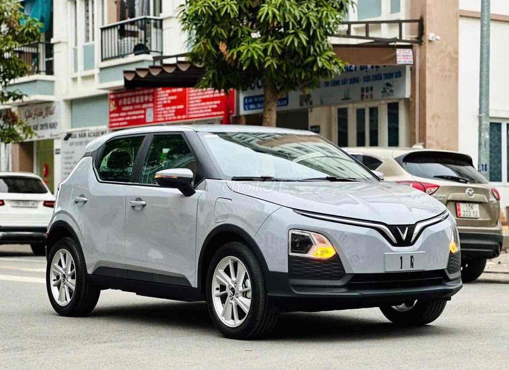 VINFAST VF5 TRẢ TRƯỚC CHỈ TỪ 0 ĐỒNG,NHIỀU KM. Mua bán Ô tô tại Quận Bình Tân Tp Hồ Chí Minh được đăng bởi  Vân  VinFast Sài Gòn hình 2