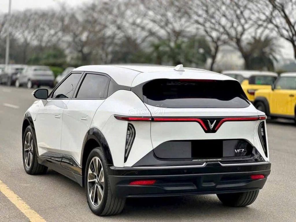 VinFast VF7 - Xe Sẵn Các Màu Giao Ngay. Mua bán Ô tô tại Thành phố Huế Thừa Thiên Huế được đăng bởi Minh Huy Vinfast Huế hình 4