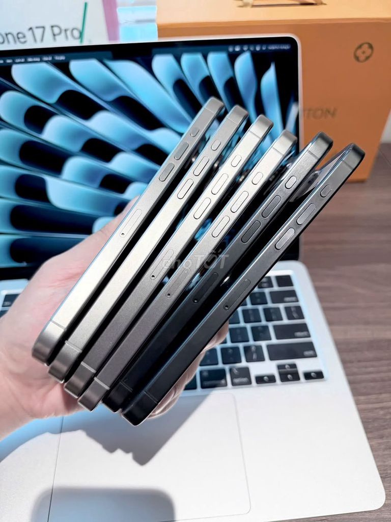 Apple iPhone 15 Pro Max 256Gb Đen. Mua bán Điện thoại tại Quận 10 Tp Hồ Chí Minh được đăng bởi Hội Đồ Điện Tử hình 1