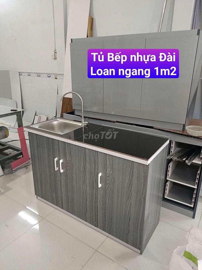 Tủ bếp màu xám vân gỗ ngang 1m2 - sẵn bồn vòi