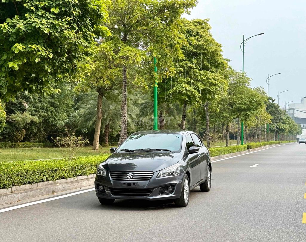 Suzuki Ciaz 2019 1.4 AT - 92000 km. Mua bán Ô tô tại Quận Long Biên Hà Nội được đăng bởi Thế Anh hình 3