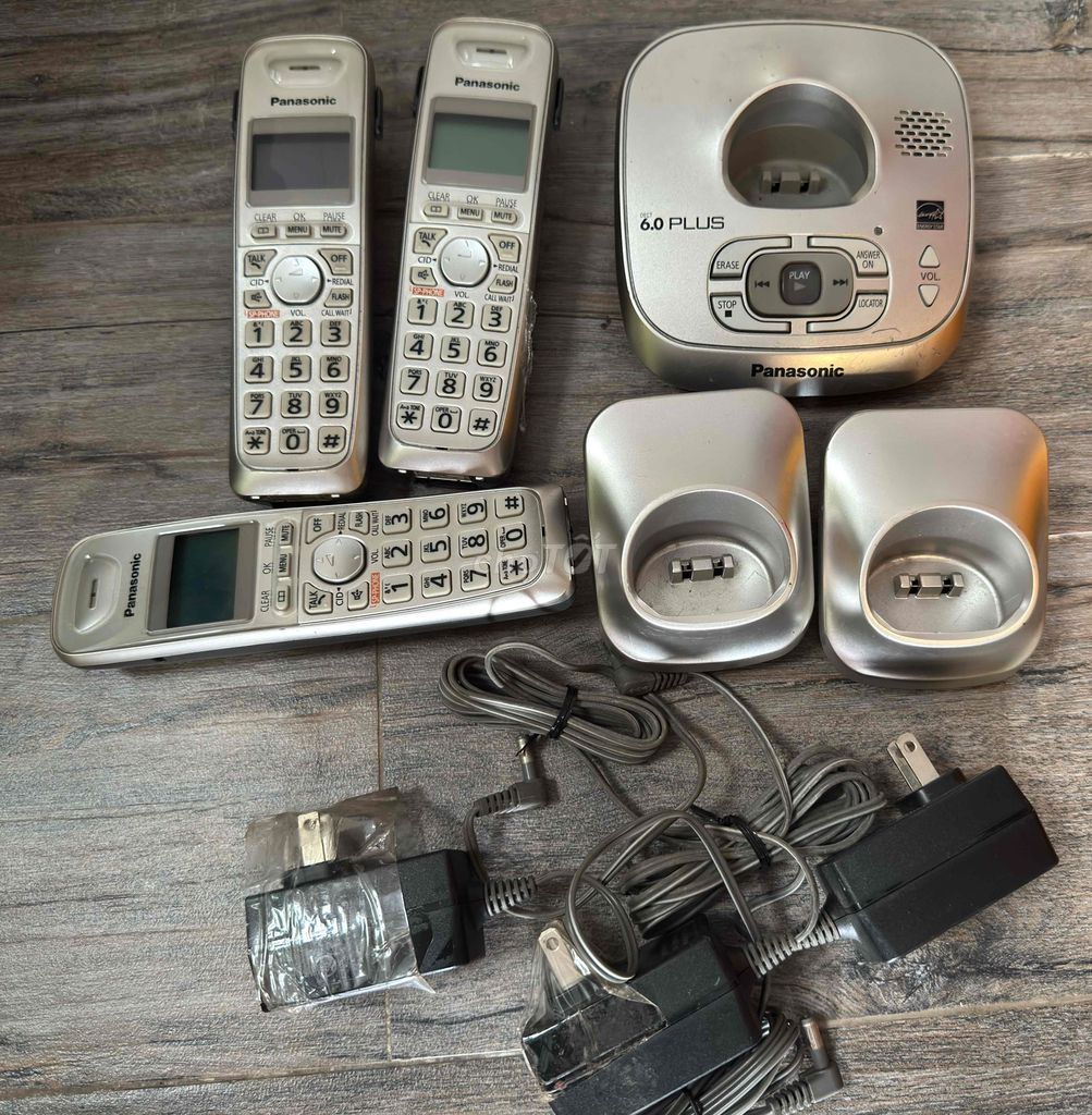 Điện thoại bàn mẹ bồng con Panasonic KX-TG4021 Bạc. Mua bán Điện thoại tại Quận 3 Tp Hồ Chí Minh được đăng bởi Cường hình 1