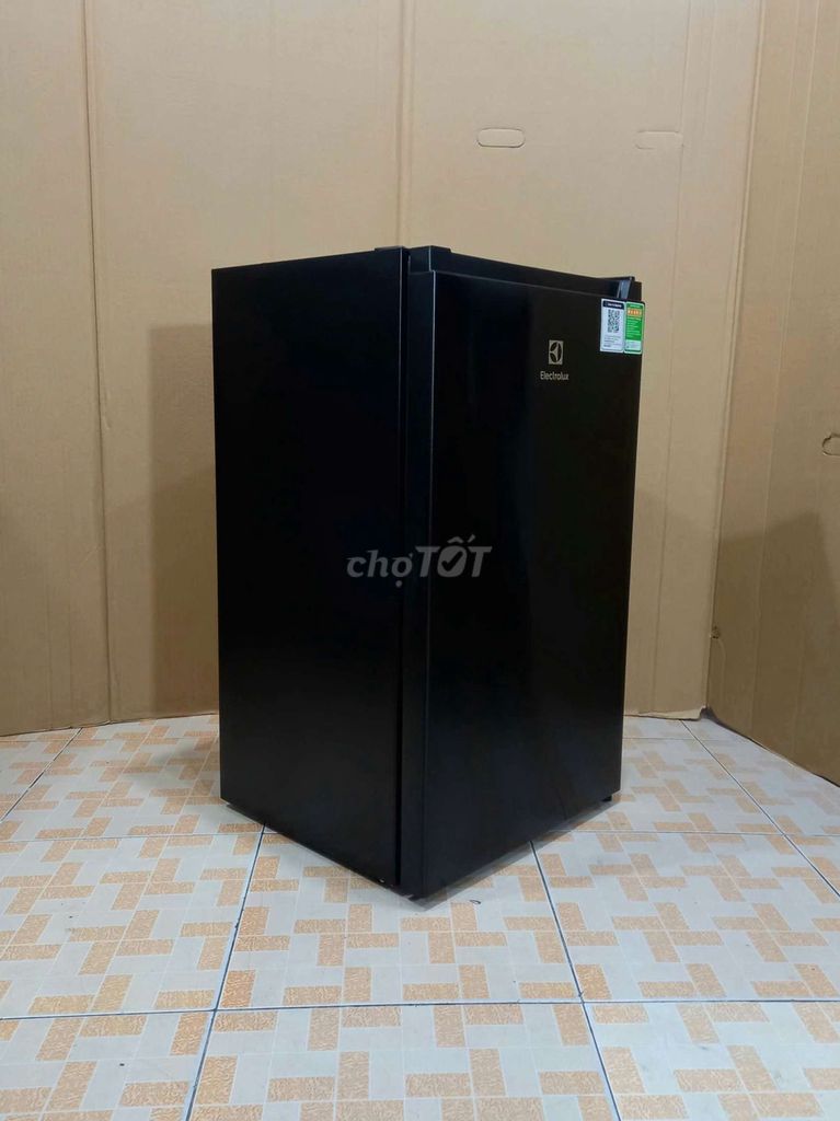 Tủ lạnh Elec Q95P4 1ngăn nhỏ gọn, mới keng.. Mua bán Tủ lạnh tại Quận Tân Phú Tp Hồ Chí Minh được đăng bởi Phương hình 1