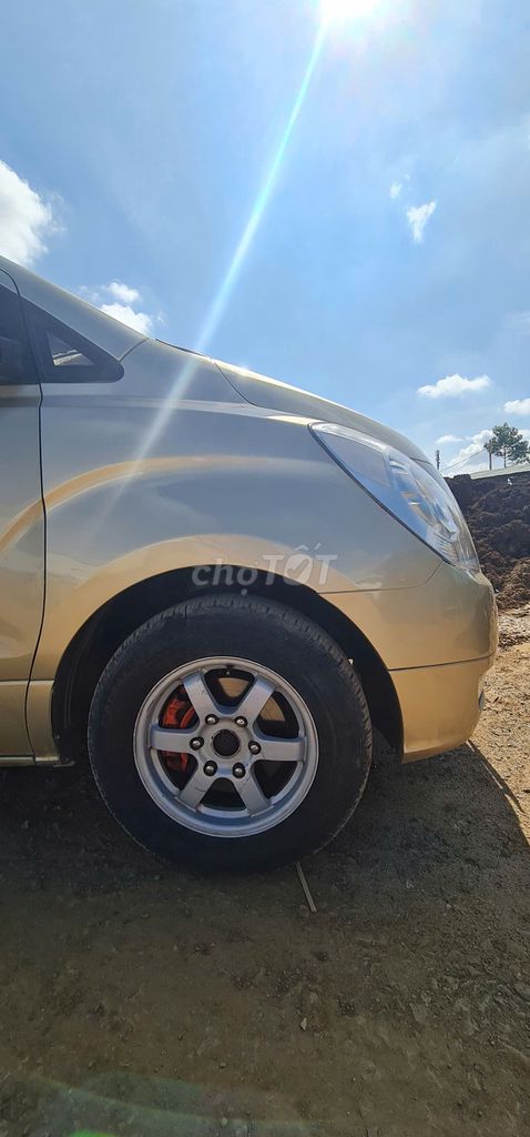 Hyundai Starex 2009 - 245000 km. Mua bán Ô tô tại Quận 11 Tp Hồ Chí Minh được đăng bởi Hạnh vuong hình 5