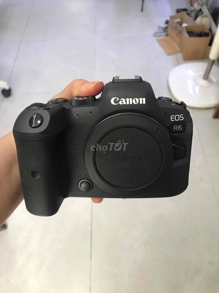 CANON R6 MỞI TINH XÁCH TAY ,PHỤ KIỆN ĐỦ