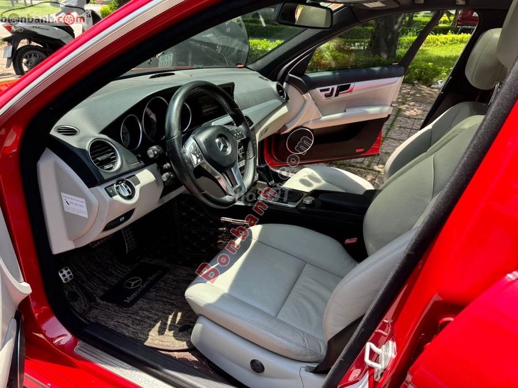 Mercedes Benz C300 AMG 2012. Mua bán Ô tô tại Huyện M'Đrắk Đắk Lắk được đăng bởi Huy Đặng hình 3