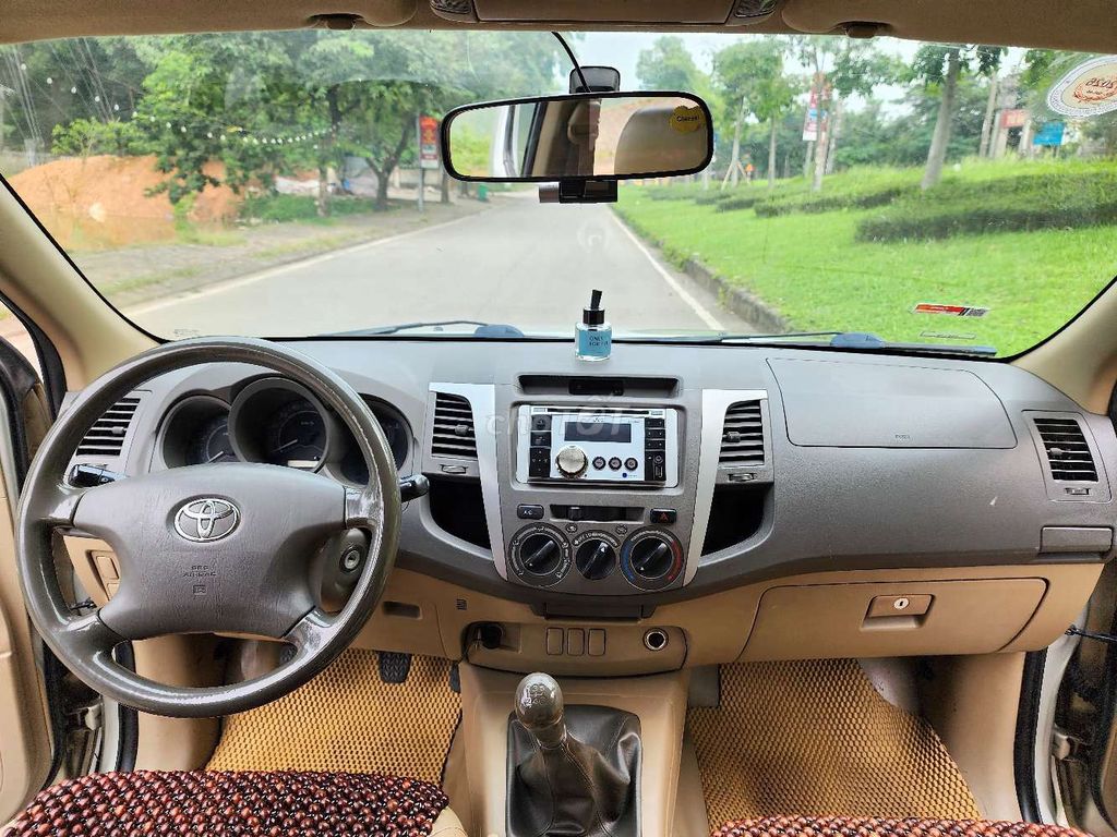 Toyota Hilux sx2011 máy dầu ,xe zin đét .. Mua bán Ô tô tại Huyện Sóc Sơn Hà Nội được đăng bởi Thế Auto  hình 11