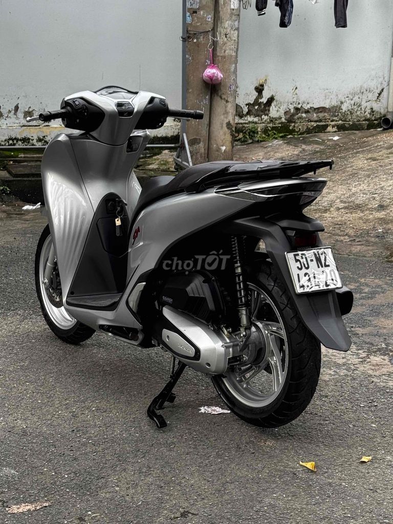 Honda SH 160i ABS 2024 Серебристый
