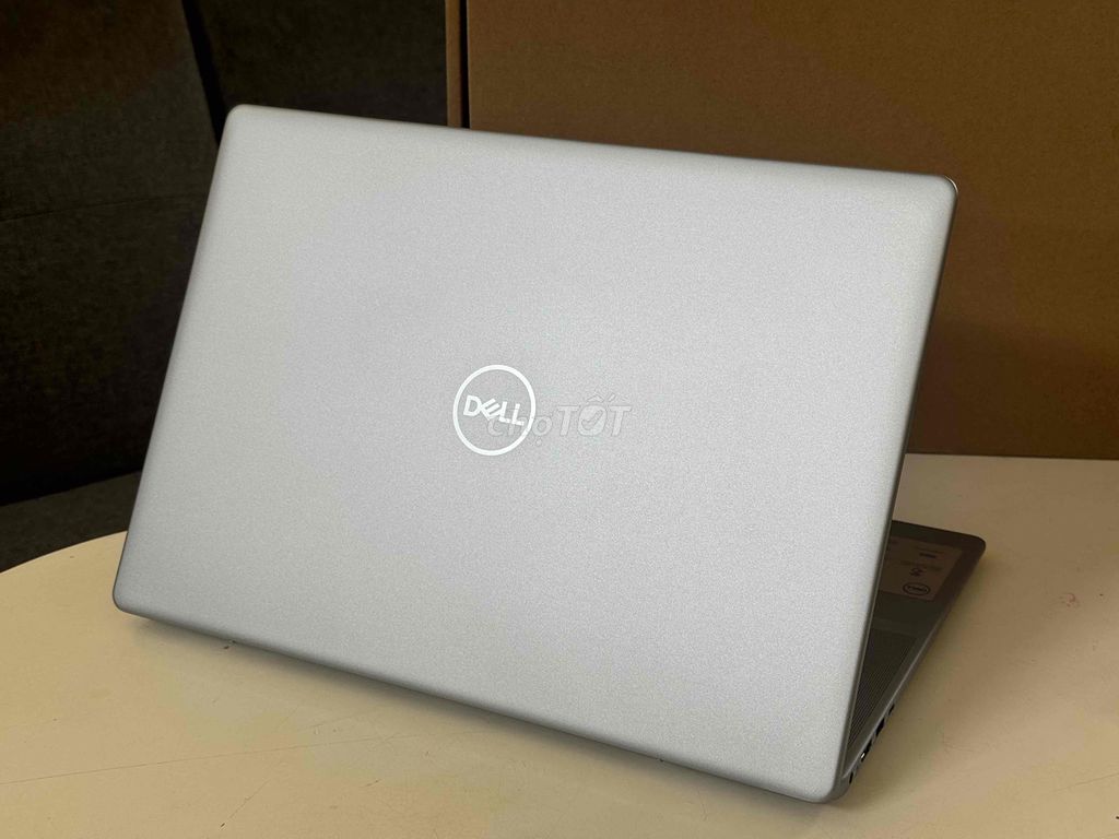 Dell N7640 Plus Ultra7 155H 32G 1T 16" FHD Outlet