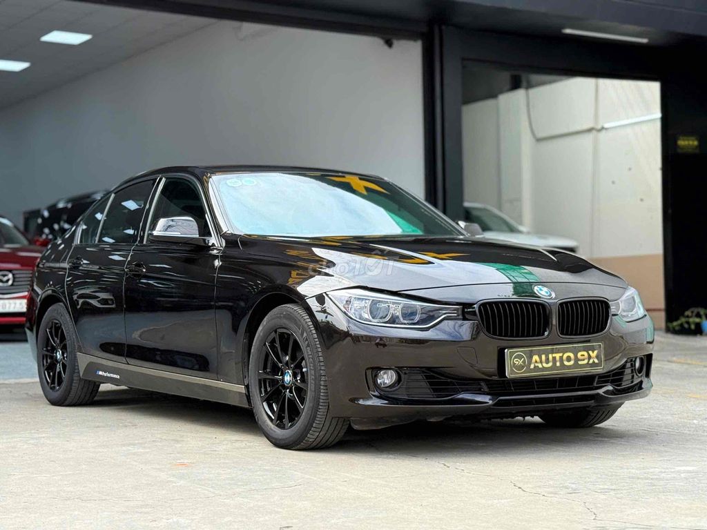 BMW 320i 2012