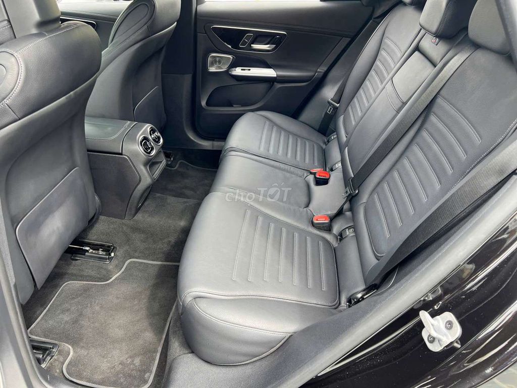 Mercedes glc 300 sx 23 lướt 5 ngàn km rin 100%. Mua bán Ô tô tại Thành phố Thủ Đức Tp Hồ Chí Minh được đăng bởi BÌNH VÌNH PHÚ CHUYÊN XE LƯỚT BAO TEST HÃNG  hình 11