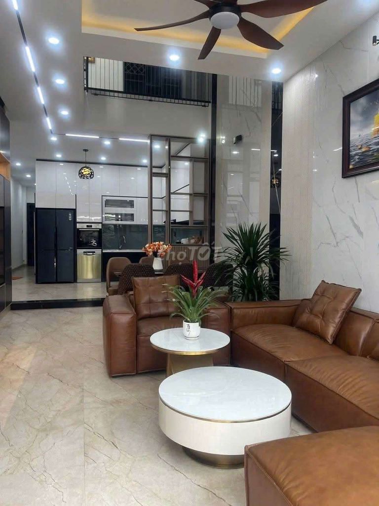 Rent · 4 bd · 100 м² · Quận Ngũ Hành Sơn, ул. Đường Từ Giấy