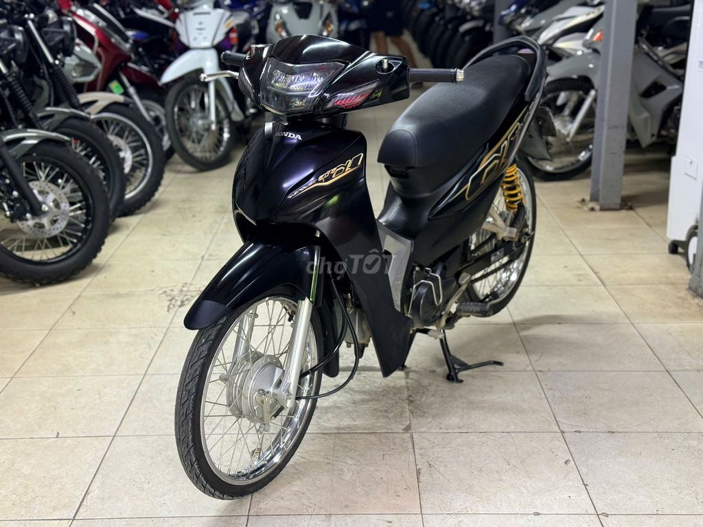 Мотосалон Thịnh Phát - Honda Wave A 110 Черный тюнингованный