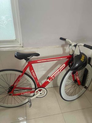 Xe đạp VISP 790 fixed gear màu đỏ. Mua bán Xe đạp tại Quận 4 Tp Hồ Chí Minh được đăng bởi Nguyễn quang