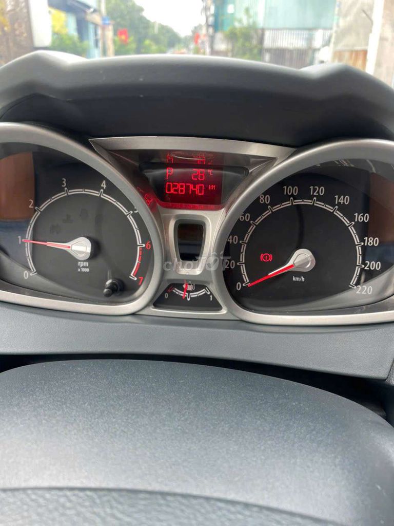 2012 1.6 AT Hatchback - 28000 km. Mua bán Ô tô tại Huyện Hóc Môn Tp Hồ Chí Minh được đăng bởi Nguyễn Thị Mỹ Linh hình 9