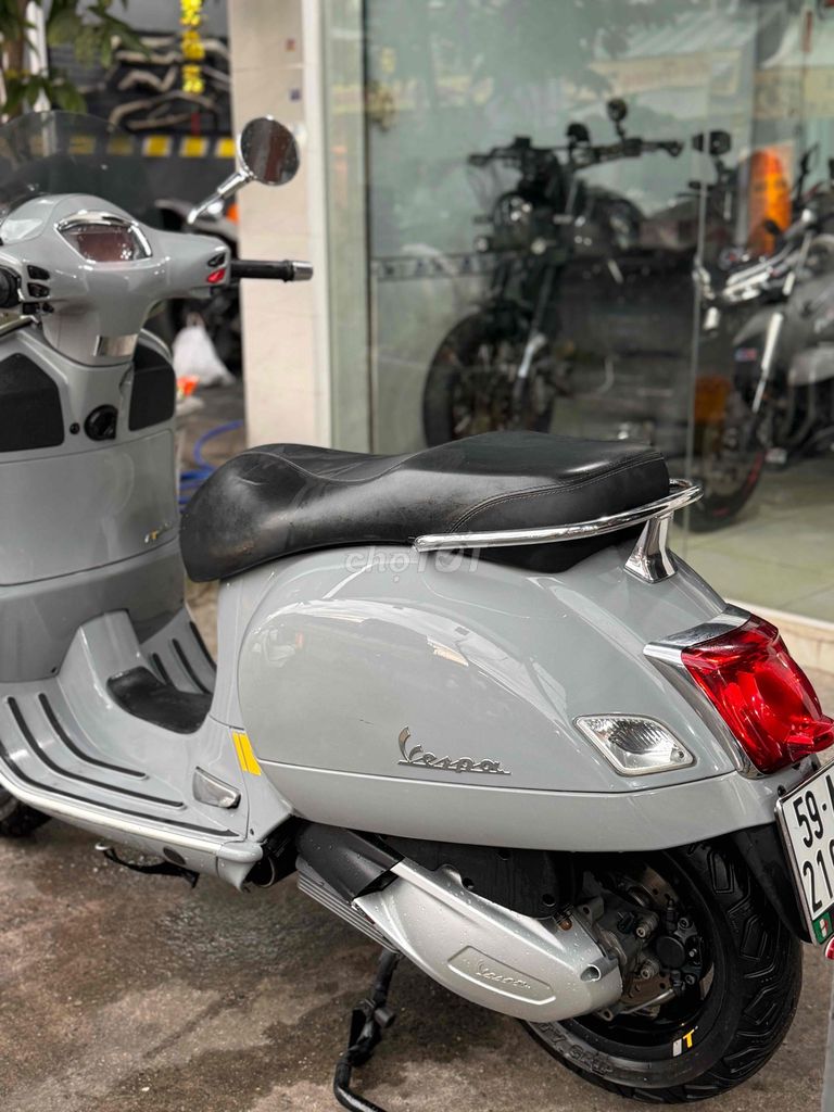 Cần bán Piaggio Vespa Super GTS 300 HPE Abs. Mua bán Xe máy tại Quận Bình Tân Tp Hồ Chí Minh được đăng bởi Việt Motor Bình Tân hình 7