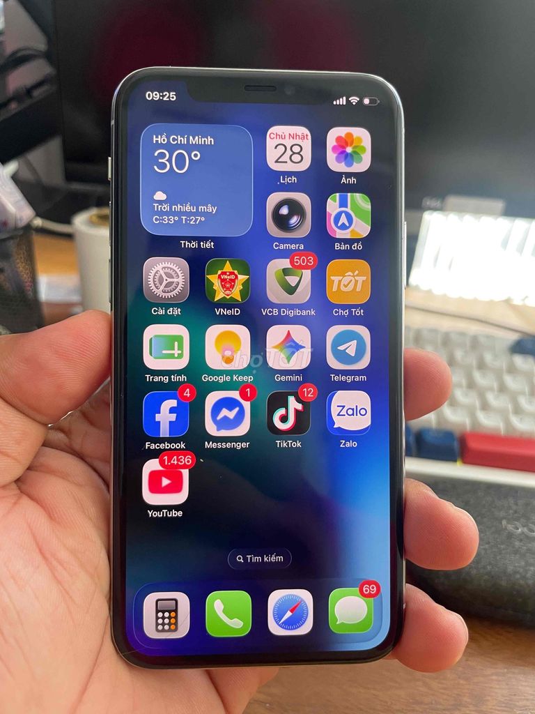 Apple iPhone 11 Pro 256GB Bạc Đã sử dụng. Mua bán Điện thoại tại Quận Tân Phú Tp Hồ Chí Minh được đăng bởi Phan Tien Sỹ hình 1