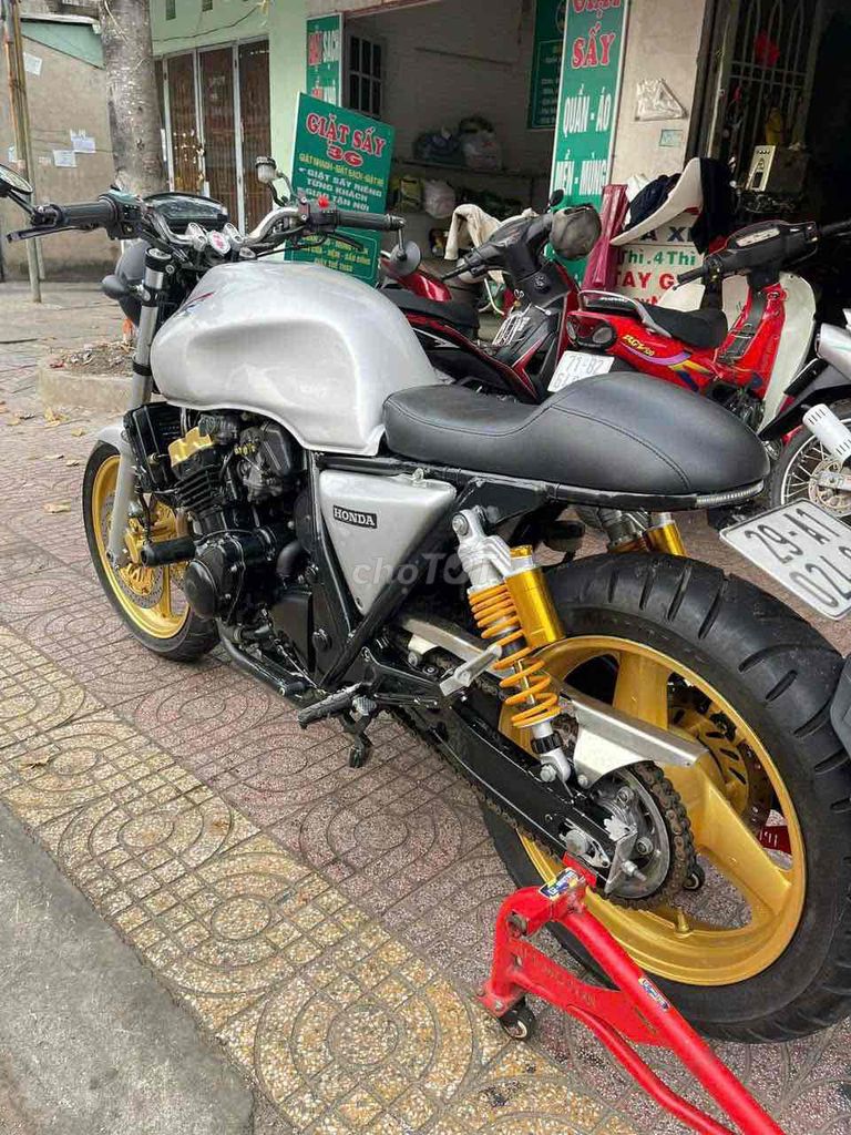 Honda CB400 Super Four. Mua bán Xe máy tại Thị xã Phú Mỹ Bà Rịa - Vũng Tàu được đăng bởi Hanh Pham hình 5