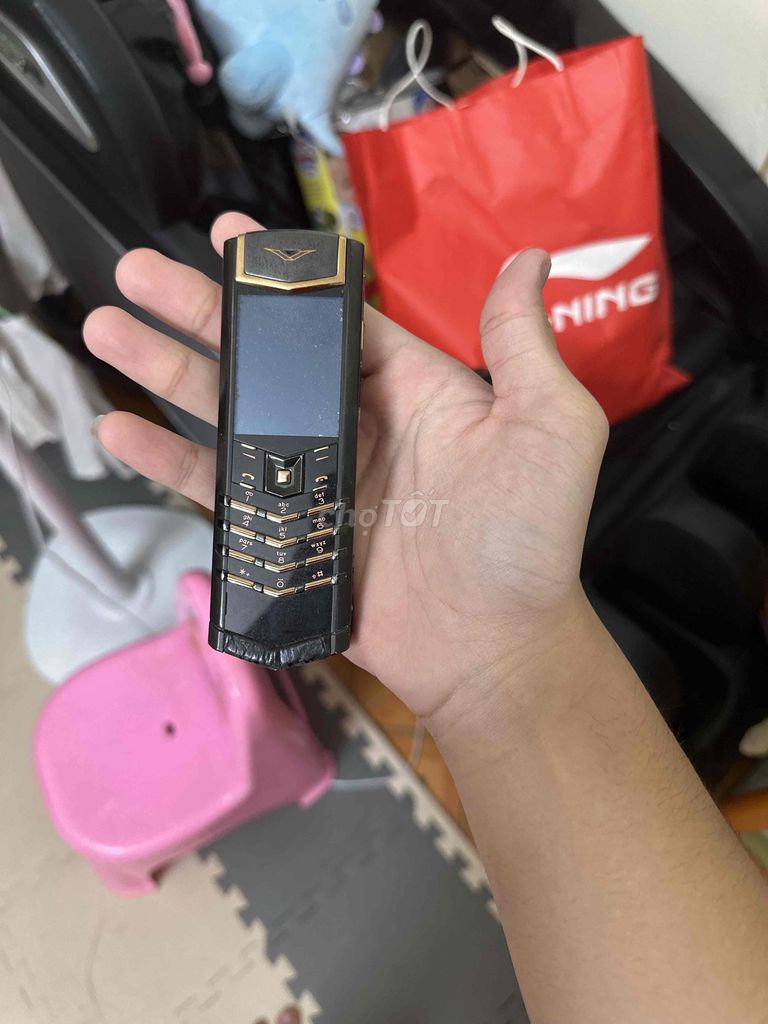 Điện thoại Vertu Đen Đã sử dụng. Mua bán Điện thoại tại Quận Đống Đa Hà Nội được đăng bởi 21 Nguyễn Gia Khánh hình 1