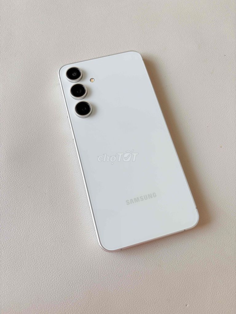 Samsung S24 FE 5G 8/256GB Trắng 2sim BH 6 tháng. Mua bán Điện thoại tại Quận Ninh Kiều Cần Thơ được đăng bởi dienthoaidao hình 1