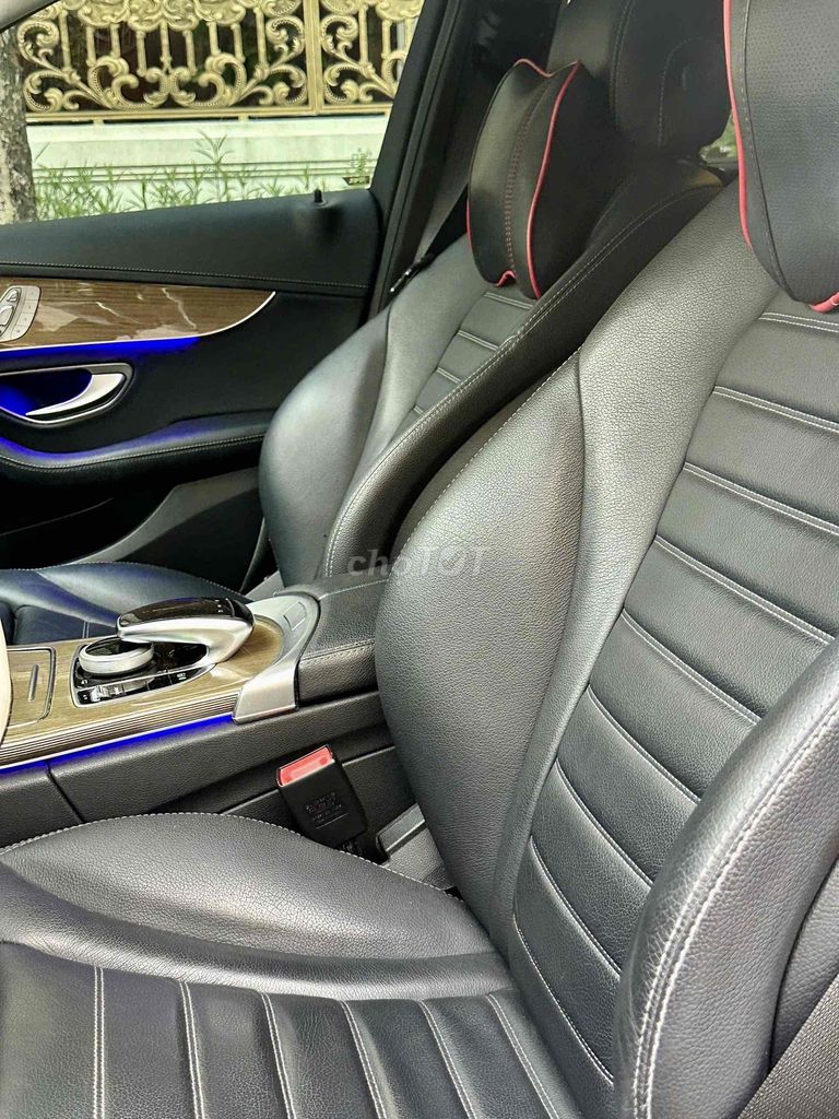Mercedes C250 Exclusive 2018 màu đen siêu đẹp. Mua bán Ô tô tại Quận Cầu Giấy Hà Nội được đăng bởi Cao Quý hình 11