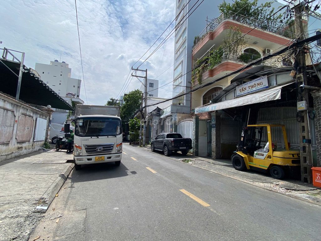 Аренда · 1 комн. · 300 м² · Quận Tân Phú, ул. Đường Hòa Bình