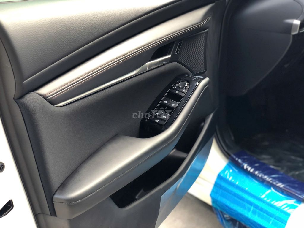 Mazda 3 2025 1.5L Deluxe. Mua bán Ô tô tại Quận 7 Tp Hồ Chí Minh được đăng bởi Kiet Cao hình 9