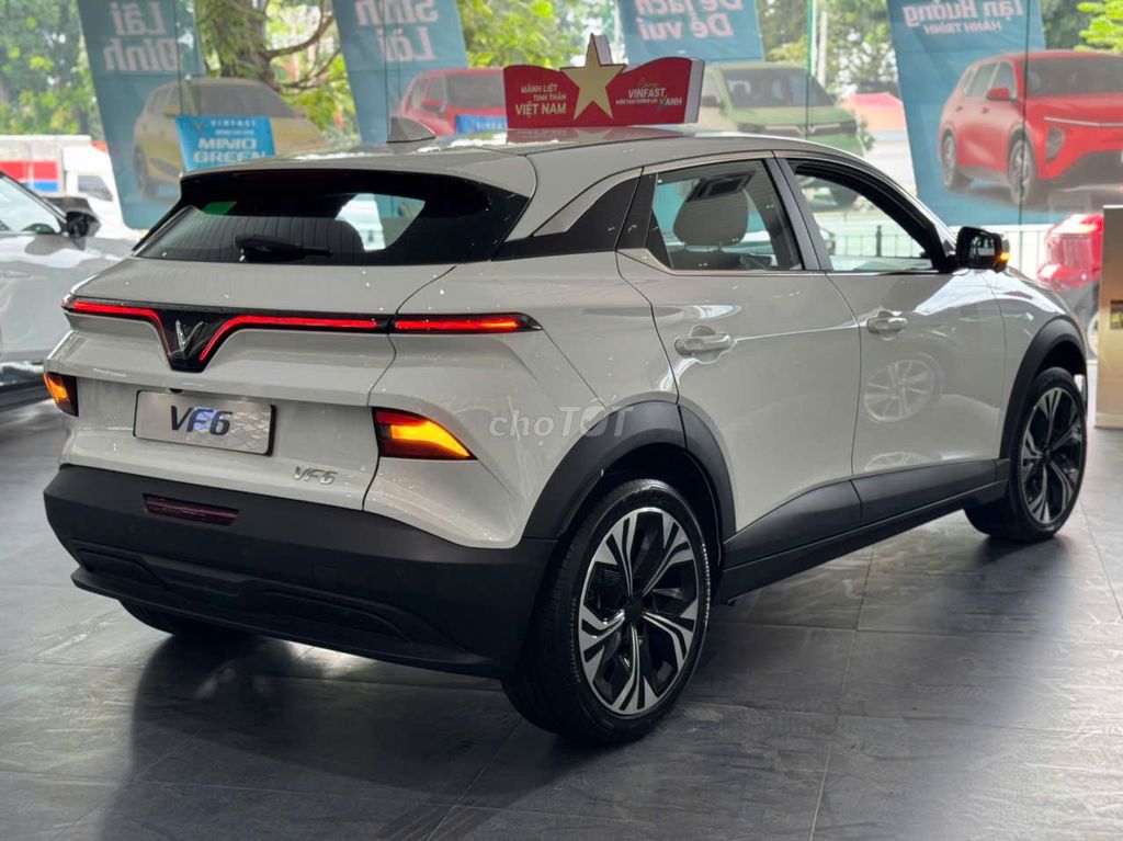VINFAST VF6 VAY 90% TỔNG ƯU ĐÃI  HƠN 60 TRIỆU. Mua bán Ô tô tại Quận Tân Phú Tp Hồ Chí Minh được đăng bởi Chí Nhân VinFast hình 6