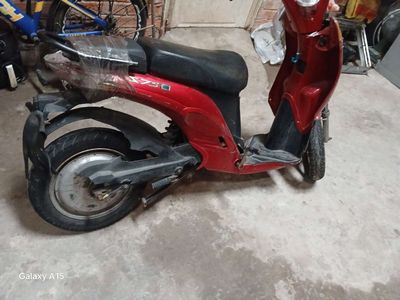 Xe đạp điện màu Đỏ Hư hỏng. Mua bán Xe điện tại Quận Gò Vấp Tp Hồ Chí Minh được đăng bởi Anh manh