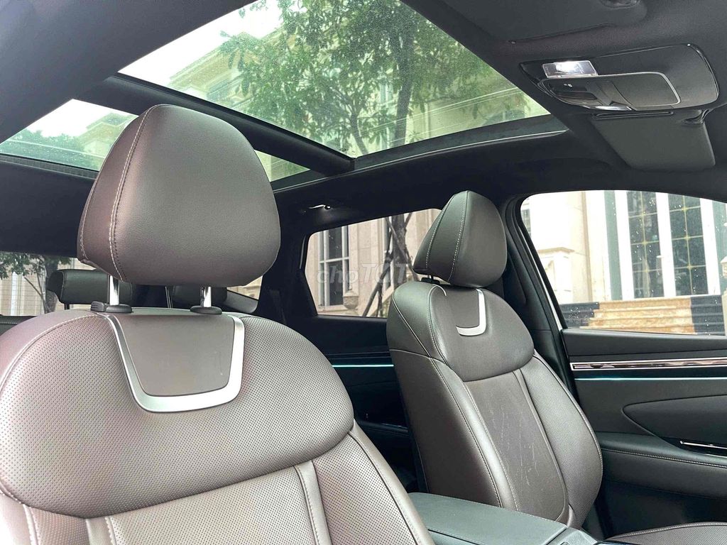 TUCSON TURBO - SX: 2023 - Full Lịch Sử- Chuẩn Odo. Mua bán Ô tô tại Thành phố Thủ Đức Tp Hồ Chí Minh được đăng bởi LuxCars Siêu Thị Ô Tô Lướt Sài Gòn hình 10