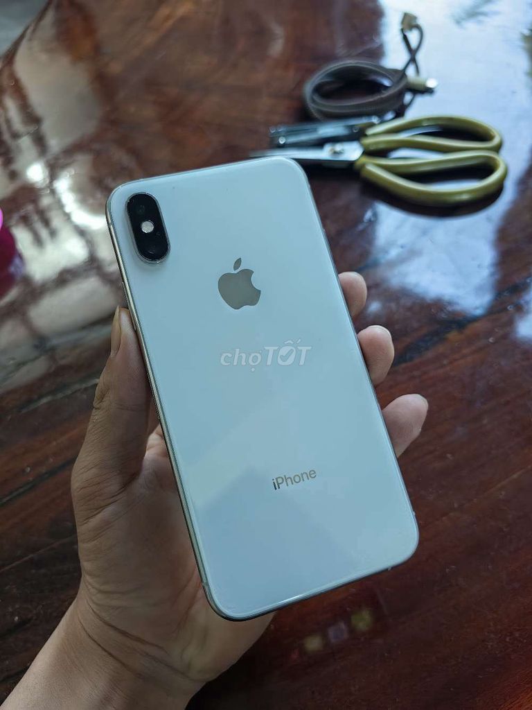 Apple iPhone Xs 256G Trắng Hỏng camera sau. Mua bán Điện thoại tại Huyện Krông Năng Đắk Lắk được đăng bởi sos hình 1
