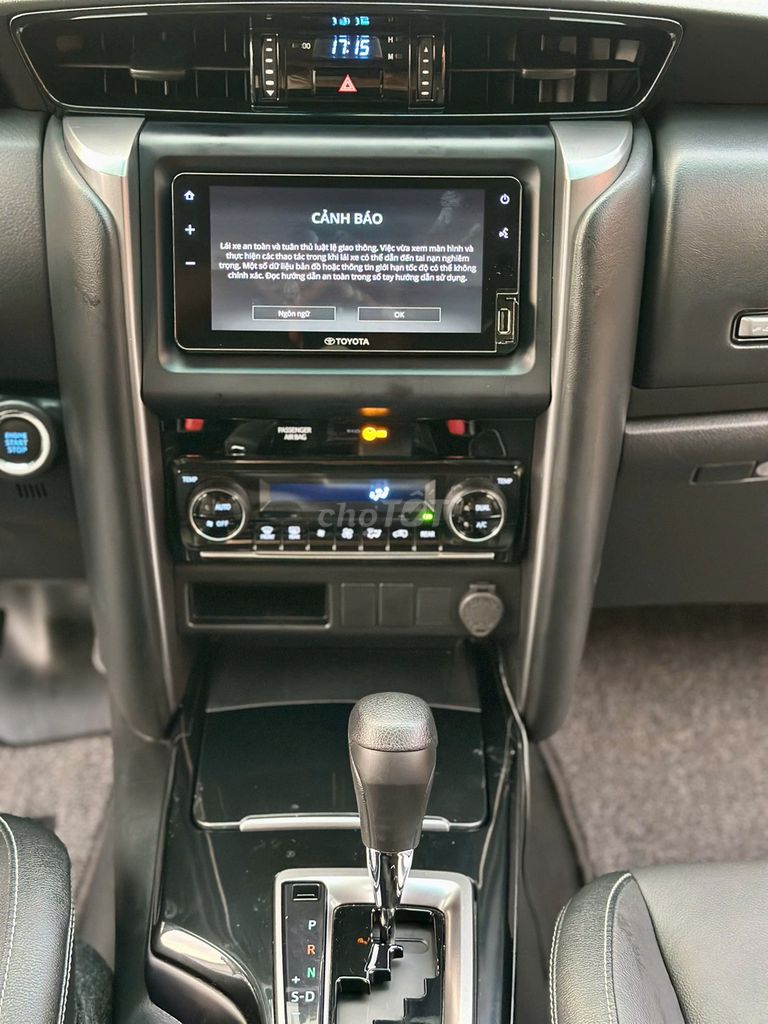 Toyota Fortuner 2024  - 20000 km. Mua bán Ô tô tại Quận 7 Tp Hồ Chí Minh được đăng bởi Giang Đỗ hình 7