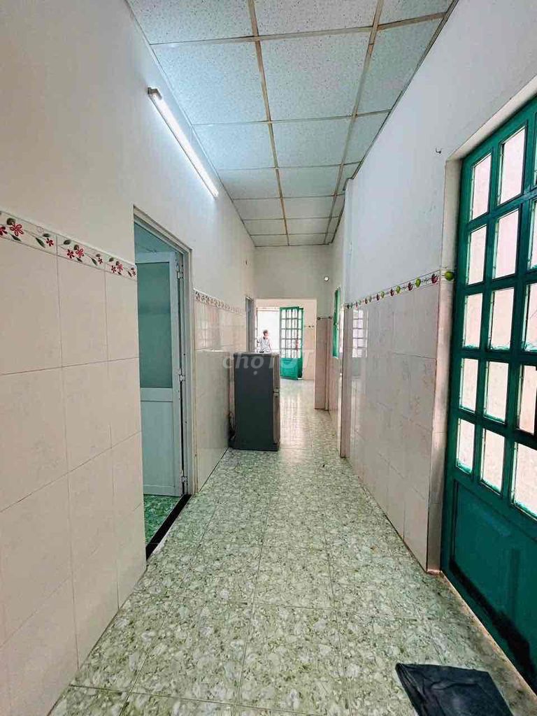 Аренда · 2 комн. · 72 м² · Quận 7, ул. Đường Lê Văn Lương
