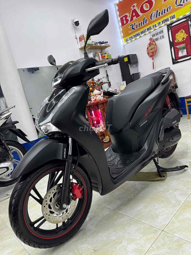 🌈SHOP Mới về SH 160 ABS đen Nhám Cực đẹp. Mua bán Xe máy tại Thành phố Vũng Tàu Bà Rịa - Vũng Tàu được đăng bởi XE MÁY BẢO THANH  TPVŨNG TÀU hình 6