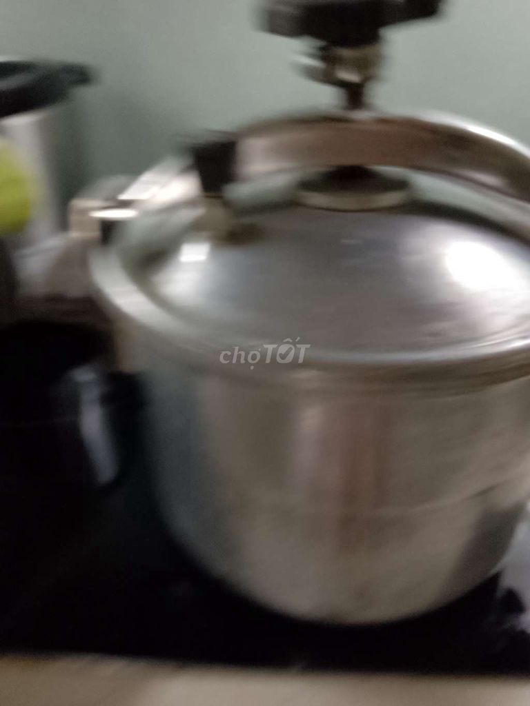 Nồi áp suất Liên Xô dùng siêu tốt. Mua bán Bếp, lò, đồ điện nhà bếp tại Quận Tây Hồ Hà Nội được đăng bởi Nguyễn Thị Lộc hình 1