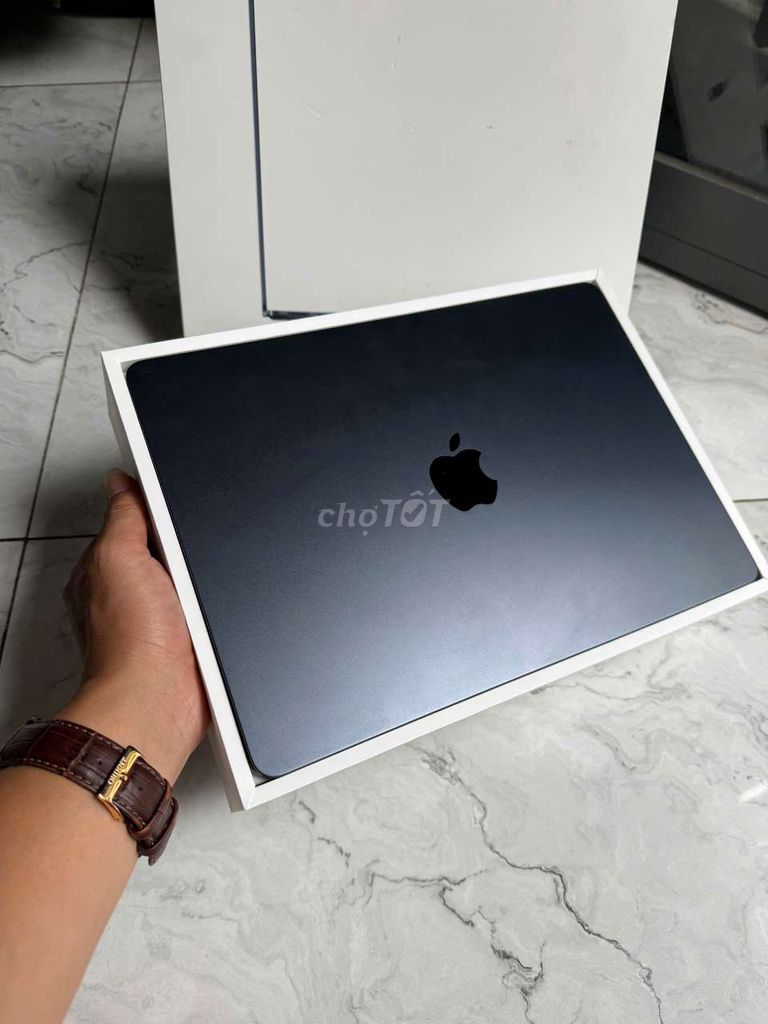 MacBook Air M2 256GB chính hãng VN zin keng