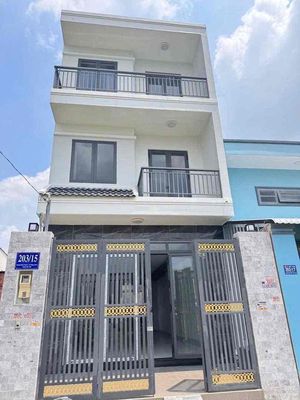Bán Nhanh Nhà 3 Tầng,4PN.Đường Nhựa 8 Hóc Môn giáp Q12