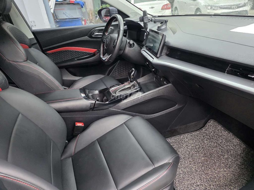 2022 Luxury - 39000 km siêu mới. Mua bán Ô tô tại Thành phố Dĩ An Bình Dương được đăng bởi Huy Luân Auto hình 7