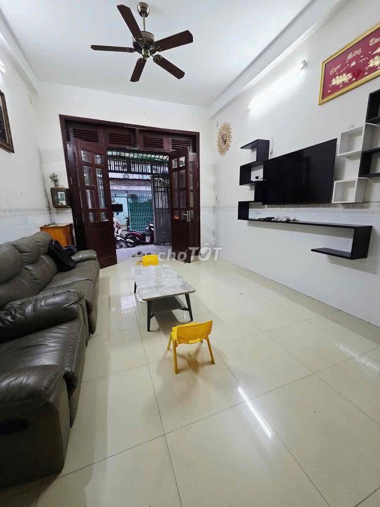 Аренда · 4 комн. · 72 м² · Quận Tân Phú, ул. Đường Vườn Lài