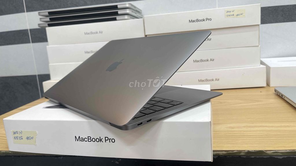Apple MacBook Air 2018 i5 16GB/500GB Xám. Mua bán Laptop tại Thành phố Long Khánh Đồng Nai được đăng bởi Nguyễn  hình 1