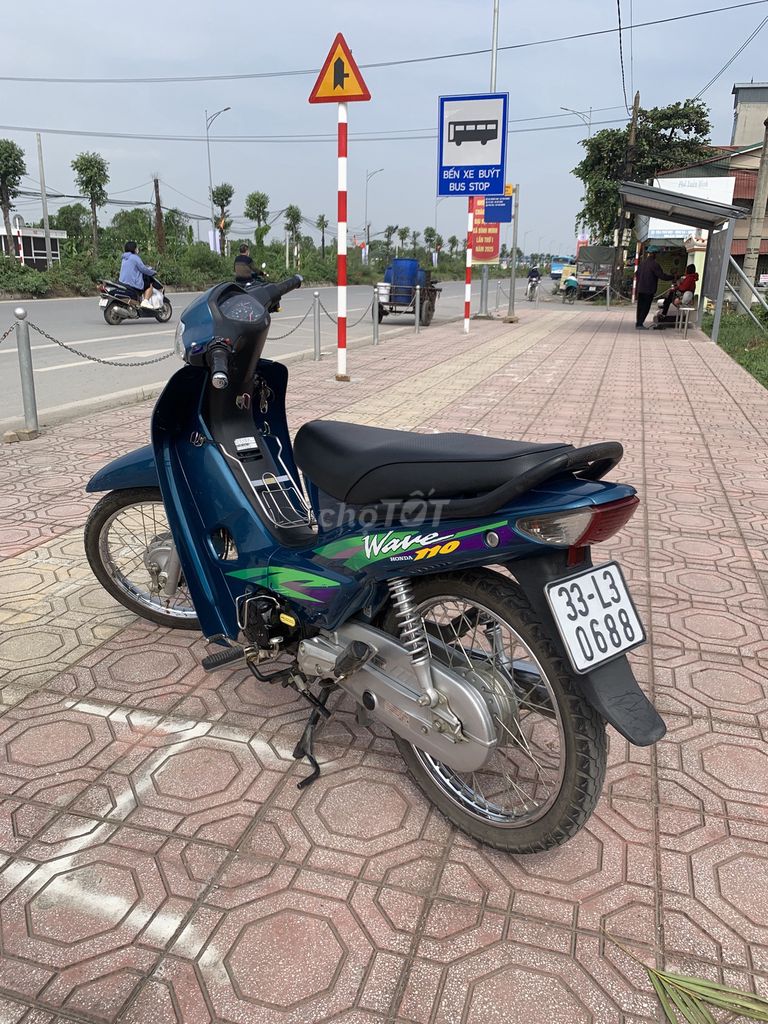Xe Wave đời 2002 xanh dương dân chơi. Mua bán Xe máy tại Huyện Thanh Oai Hà Nội được đăng bởi Nguyễn Chính Thủy hình 4