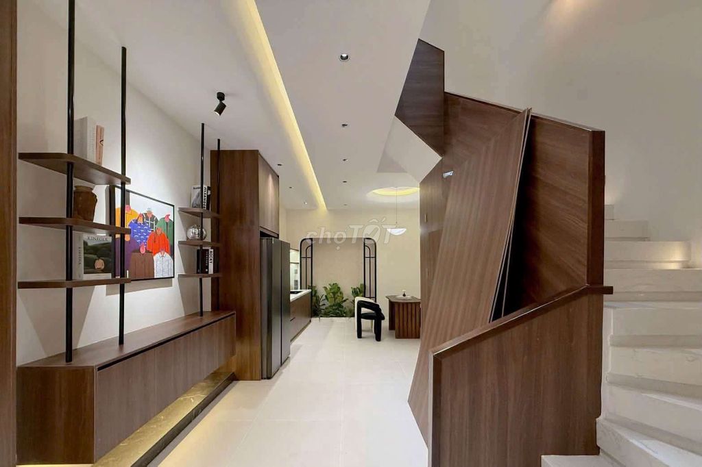 3-bedroom house 100 m from Nguyễn Tất Thành beach — photo 2