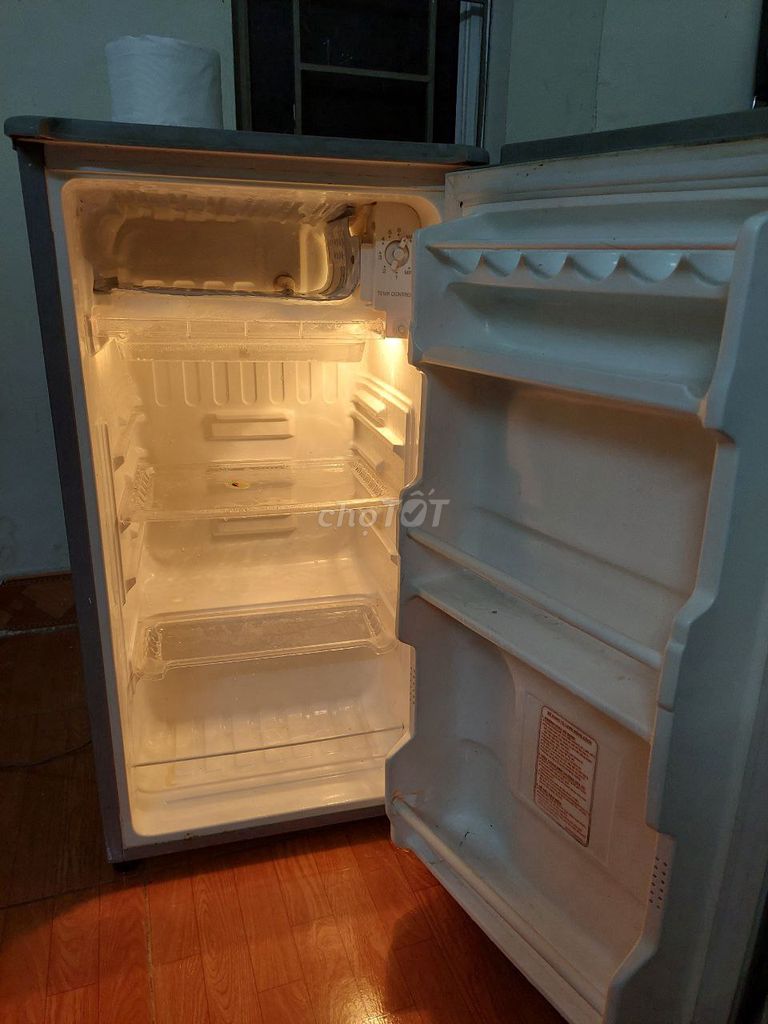 Tủ lạnh Sanyo Aqua 90L Xám. Mua bán Tủ lạnh tại Quận Nam Từ Liêm Hà Nội được đăng bởi Thanh hình 1