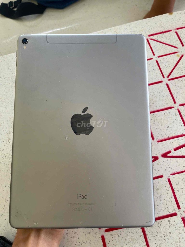 Apple iPad Pro 9.7 inch 32GB Xám. Mua bán Máy tính bảng tại Huyện Vĩnh Hưng Long An được đăng bởi Trần Quang Huy hình 1