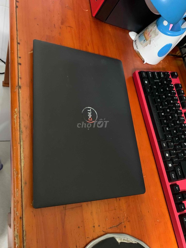 Laptop dell i5 -11th-8gb-256gb nguyên tem.